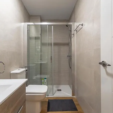 High-end Boutique - Center *